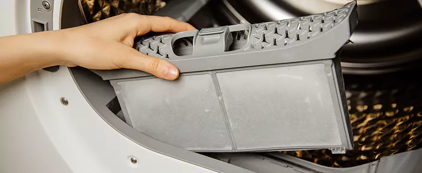 Signs Of A Clogged Dryer Lint Trap in West Des Moines, Iowa